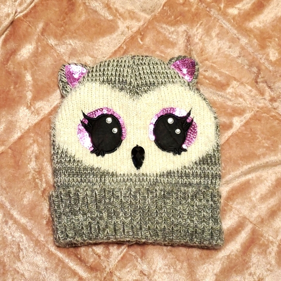 Claire's Owl Beanie for girls with sequins 7-12 - Picture 1 of 4
